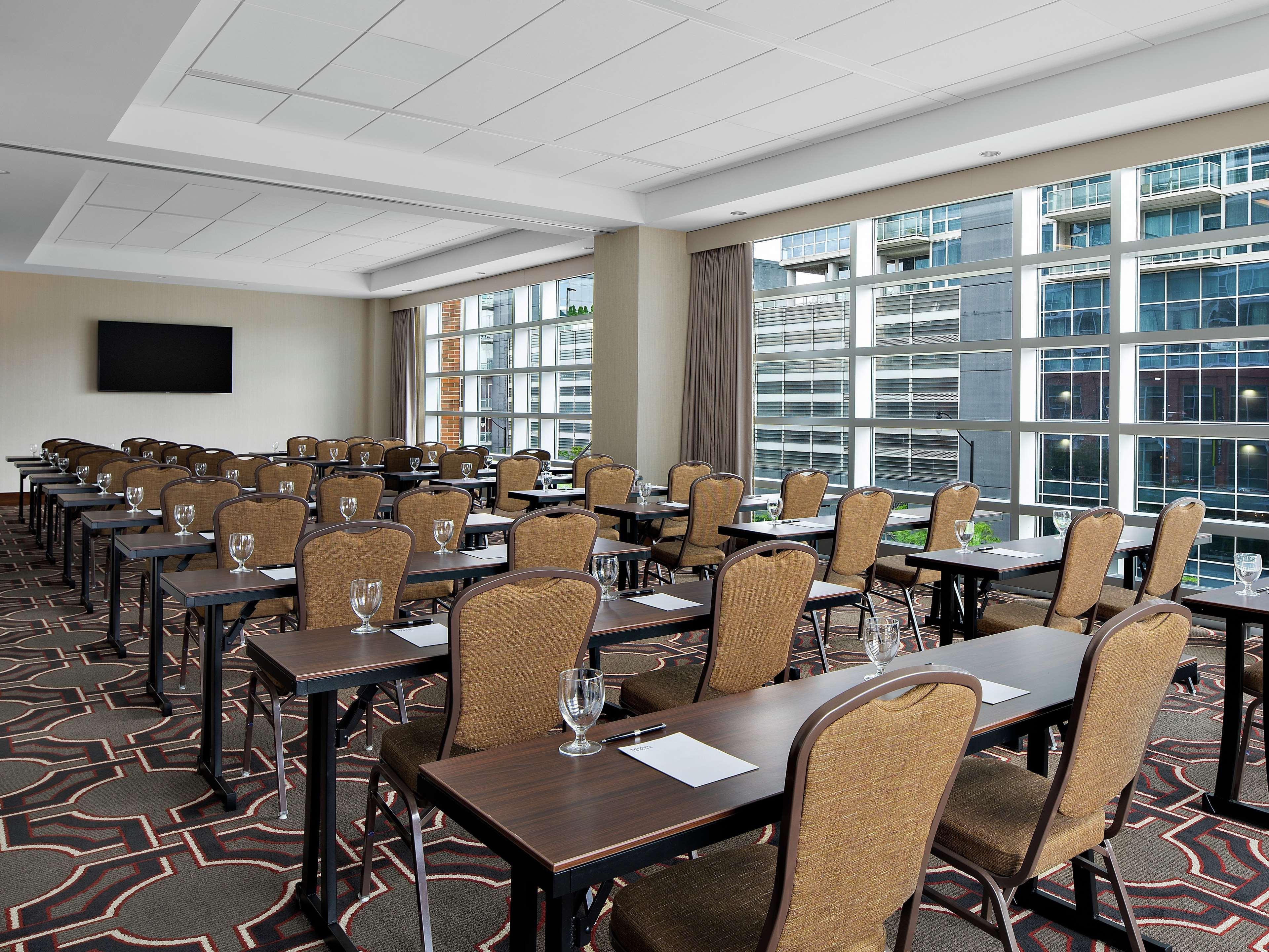 Home2 Suites By Hilton Chicago Mccormick Place Exterior foto